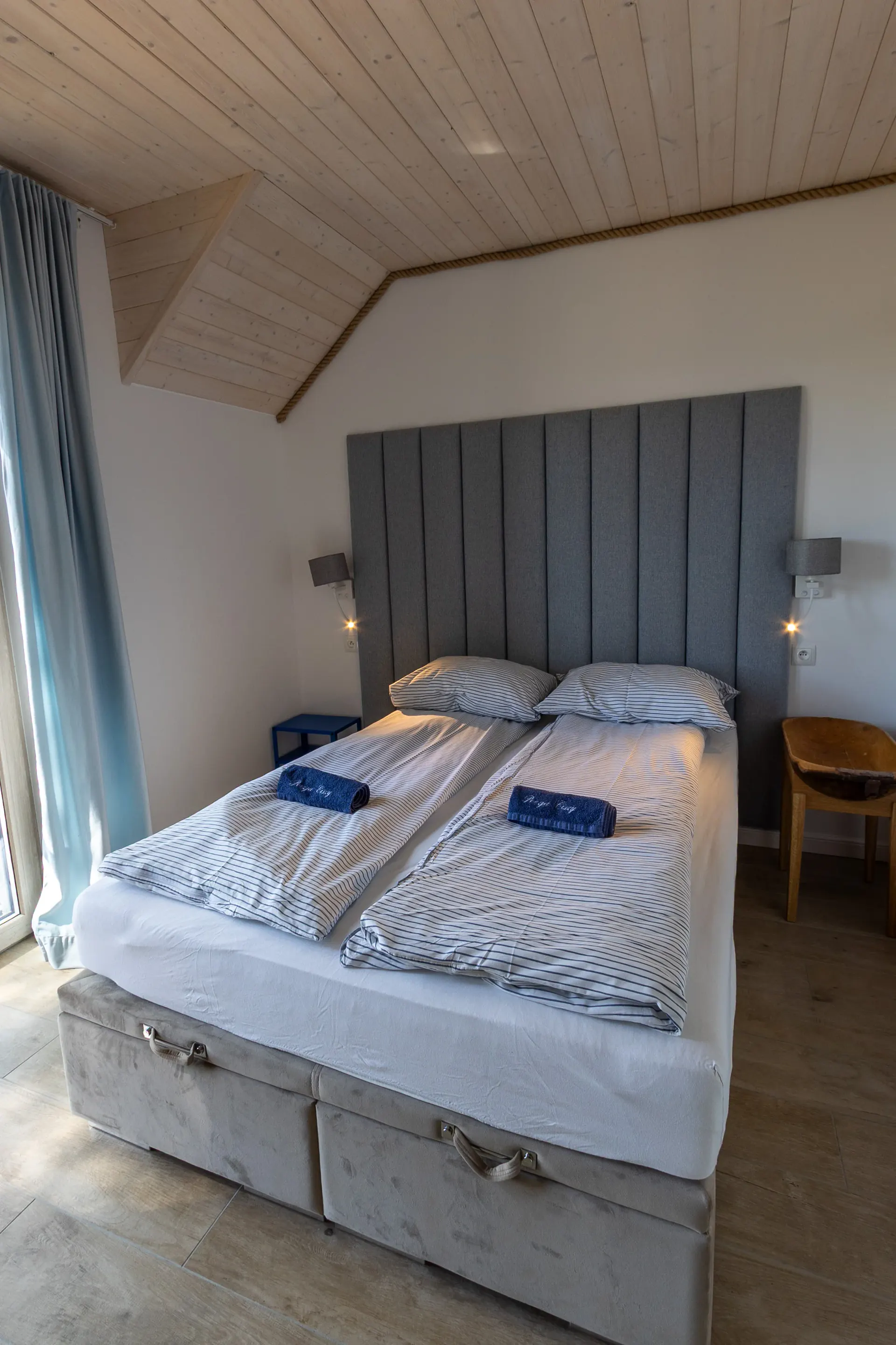 Apartament Sosna — sypialnia, Poezja Ciszy Dębki
